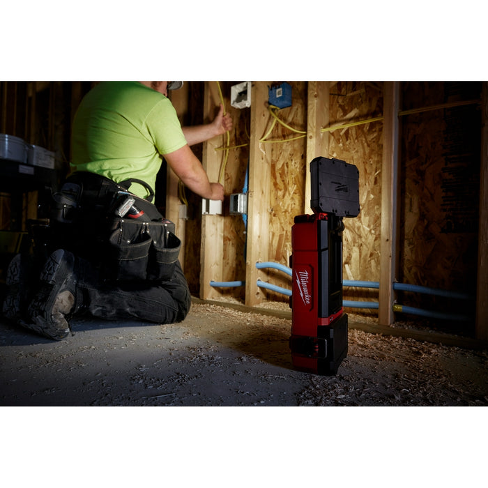 Milwaukee M12™ PACKOUT™ Flood Light w/ USB Charging