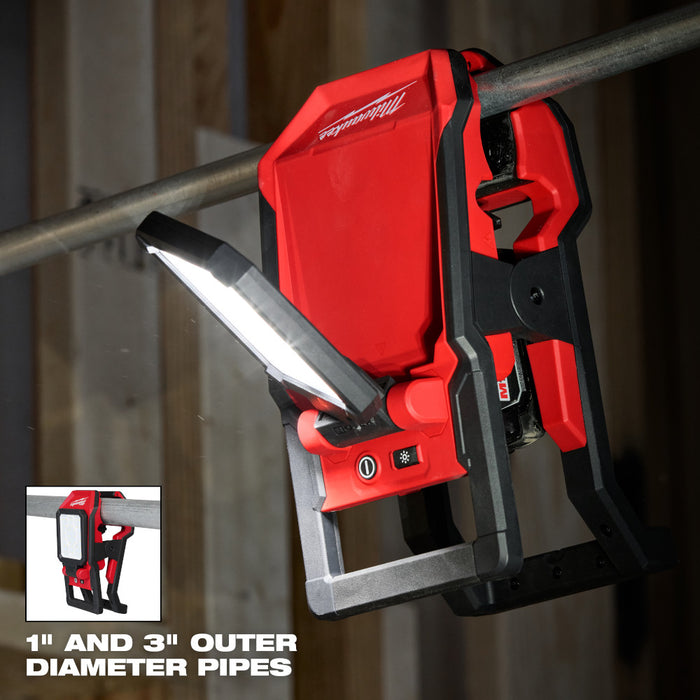 Milwaukee M18™ ROVER™ Clamping Flood Light