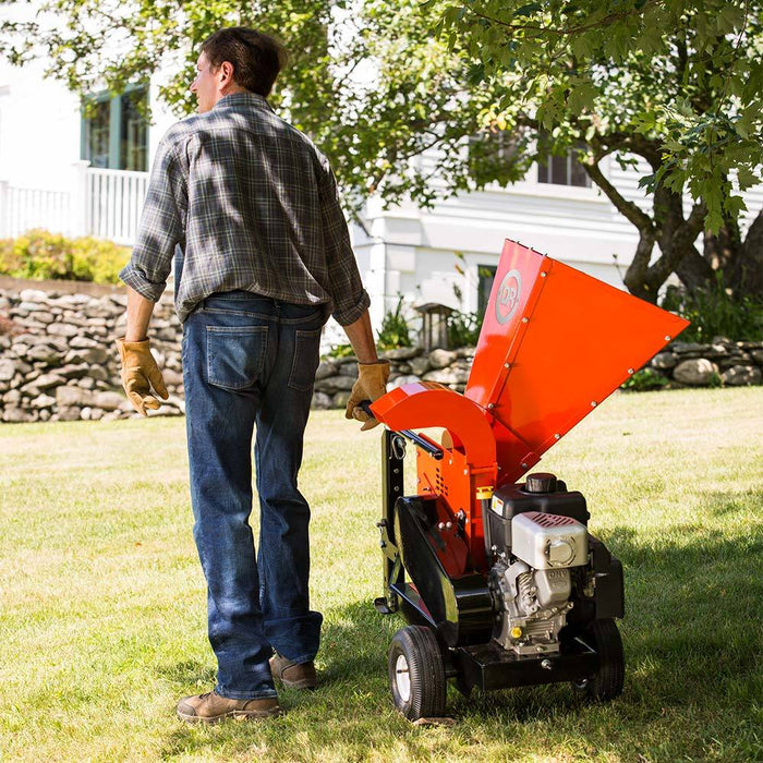 DR PREMIER 375 Self-Feeding Gas Powered Wood Chipper