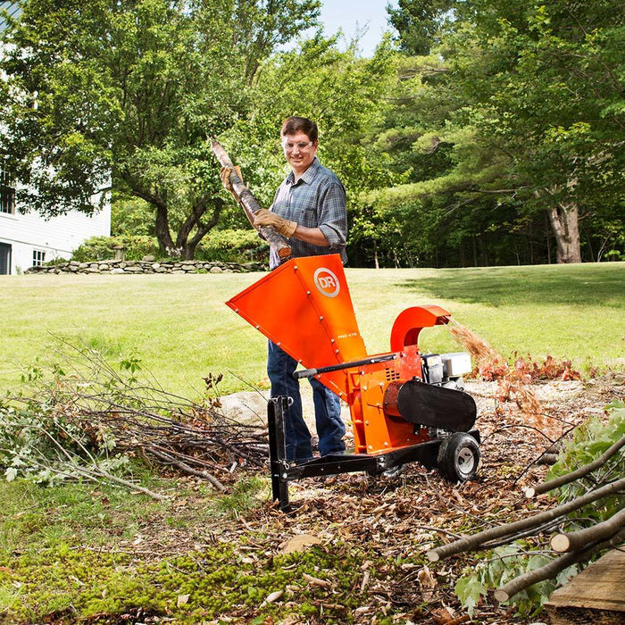 DR PREMIER 375 Self-Feeding Gas Powered Wood Chipper