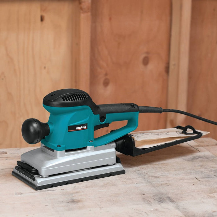 Makita 1/2 Sheet Finishing Sander