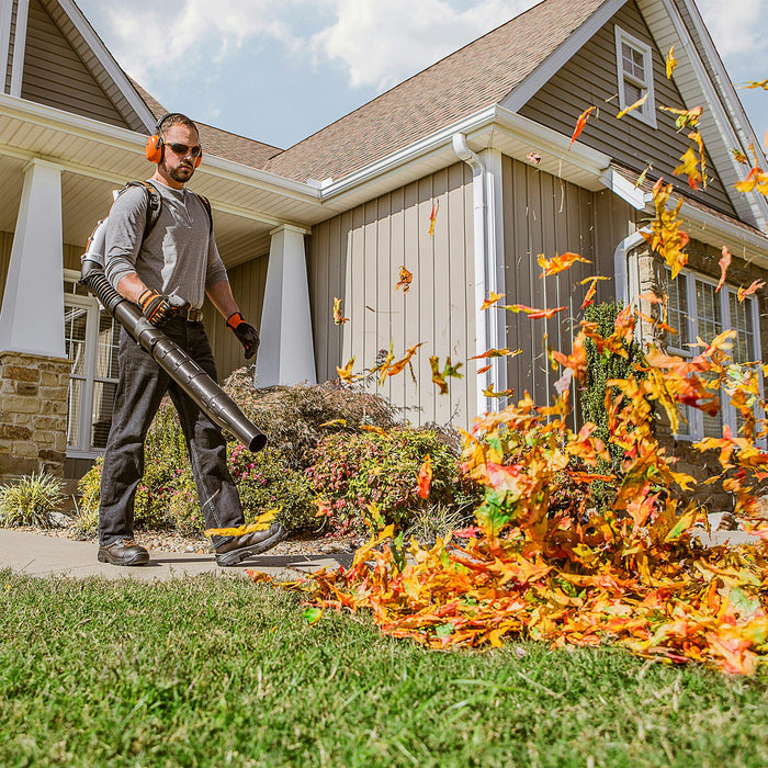 STIHL BR 600 Gas Powered Backpack Leaf Blower (64.8cc)