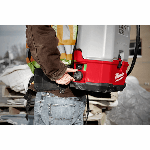 Milwaukee M18™ SWITCH TANK™ 4-Gallon Backpack Concrete Sprayer Kit