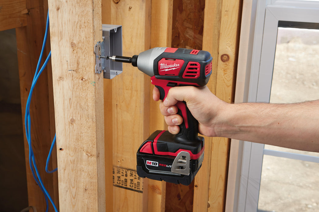 Milwaukee 2697-22CT M18 Cordless 2-Tool Combo Kit (Hammer Drill/Driver)