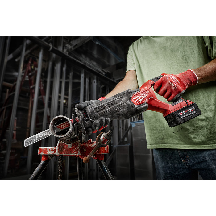 Milwaukee M18 FUEL Cordless SAWZALL Reciprocating Saw 2 Battery Kit