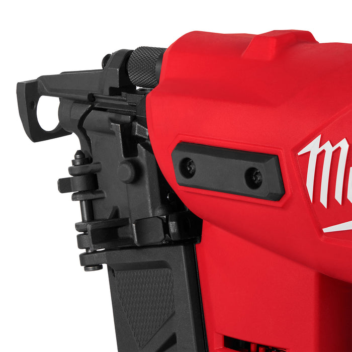 Milwaukee M18 FUEL Coil Roofing Nailer - Kit