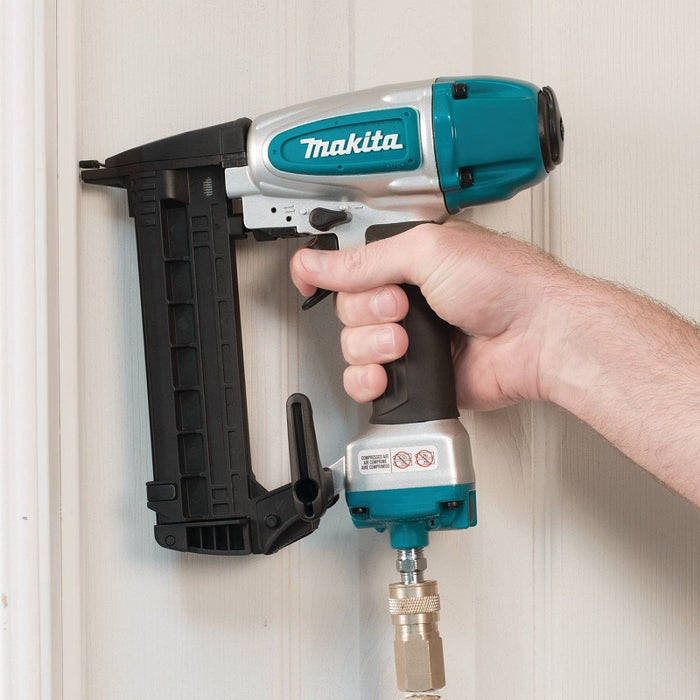 Makita 18 Gauge 1/4" Narrow Crown Stapler