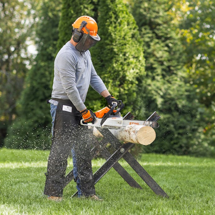 STIHL MS 162 Gas Chainsaw (30.1 cc) - 16"