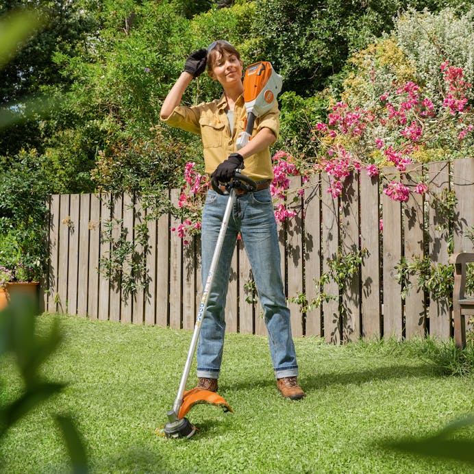 STIHL FSA 80R Cordless Battery Grass Trimmer Kit