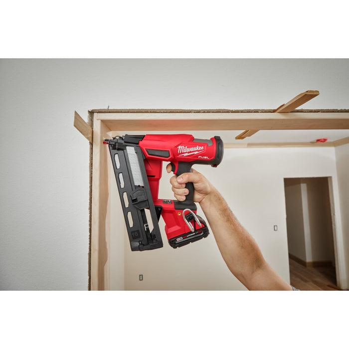 Milwaukee M18 FUEL 16 Gauge Angled Finish Nailer