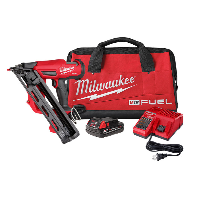 Milwaukee M18 FUEL™ 15 Gauge Finish Nailer Kit