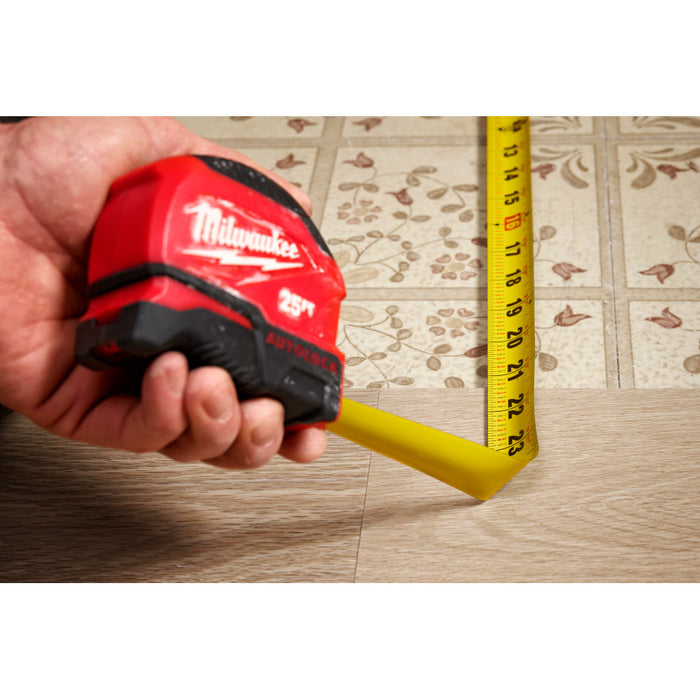 Milwaukee 8m/26ft Auto-Lock Tape Measure
