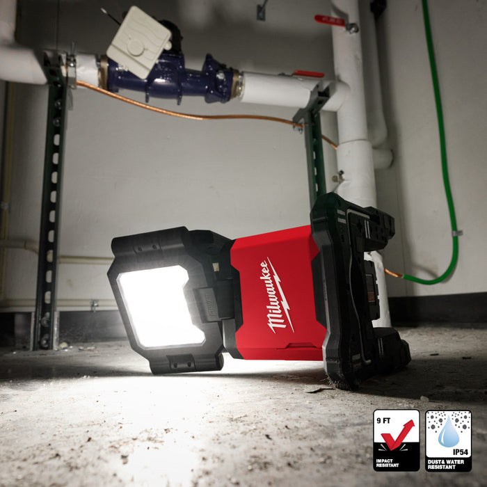 Milwaukee M18™ ROVER™ Dual Power Triple-Panel Flood & Area Light