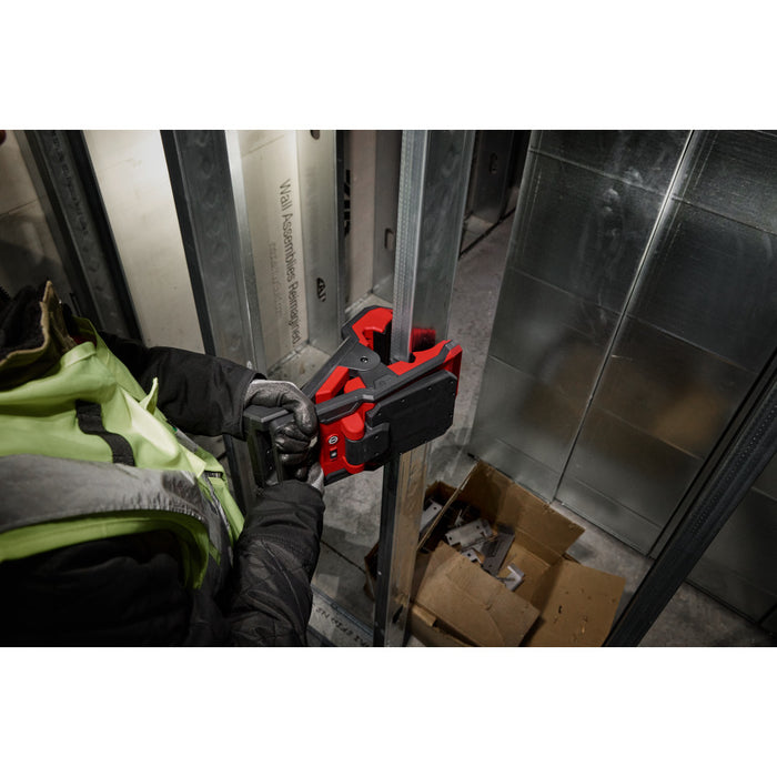 Milwaukee M18™ ROVER™ Clamping Flood Light