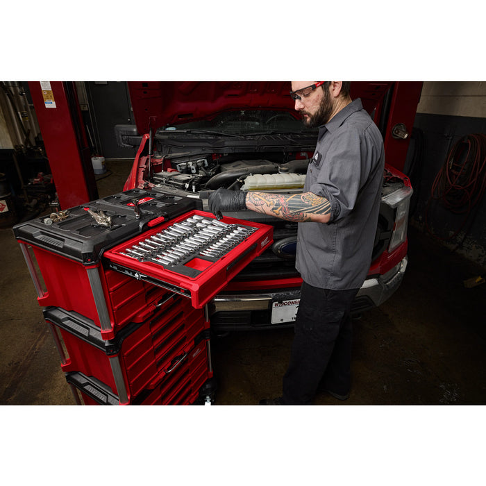 Milwaukee 242pc. 1/4”, 3/8”, & 1/2” Drive Metric & SAE Ratchet & Socket Set w/ PACKOUT 4-Drawer Tool Box