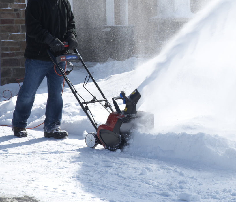 Toro 18" Power Curve® 15A Electric Snow Thrower