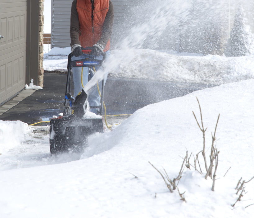 Toro 18" Power Curve® 15A Electric Snow Thrower