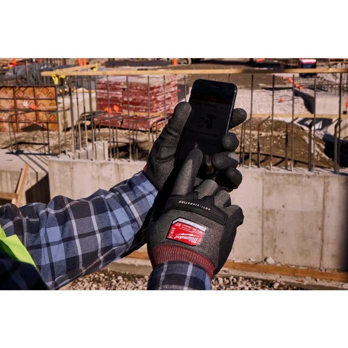 Milwaukee Anti-Vibration A4 Nitrile Dipped Gloves