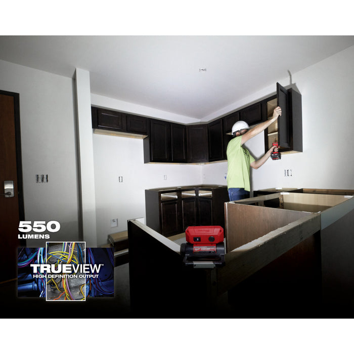 Milwaukee REDLITHIUM USB ROVER Pivoting Flood Light