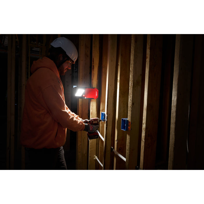 Milwaukee M18™ ROVER™ Clamping Flood Light