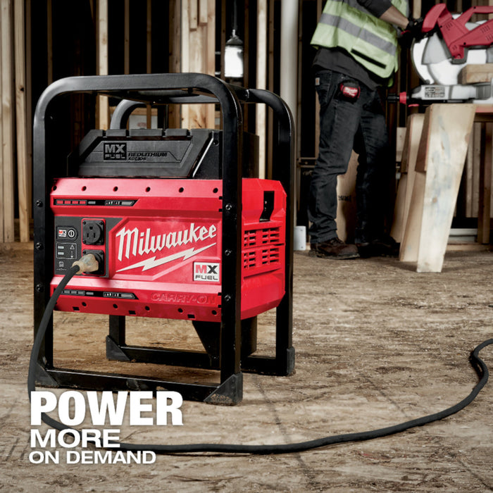 Milwaukee MX FUEL CARRY-ON 3600W/1800W Power Supply