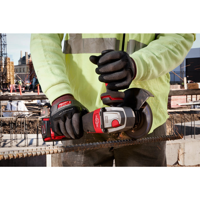Milwaukee Anti-Vibration A4 Nitrile Dipped Gloves