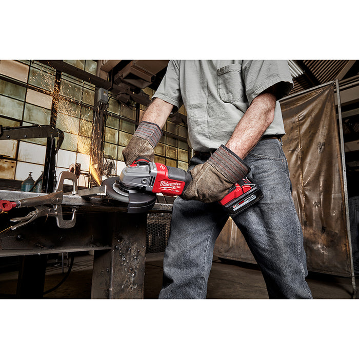 Milwaukee M18 FUEL Cordless 4-1/2"-6" No Lock Braking Grinder Kit w/ Paddle Switch