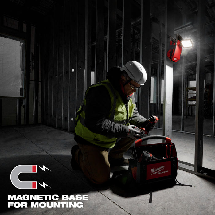 Milwaukee M18™ ROVER™ Clamping Flood Light