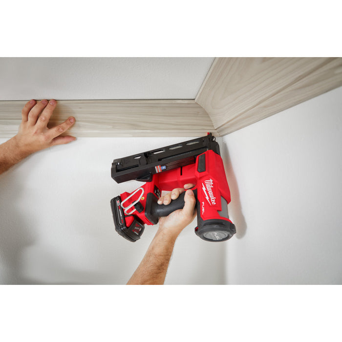 Milwaukee M18 FUEL 16 Gauge Angled Finish Nailer