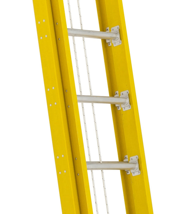 Featherlite Super Heavy Duty Fiberglass Extension Ladder (Type 1AA) - 32ft