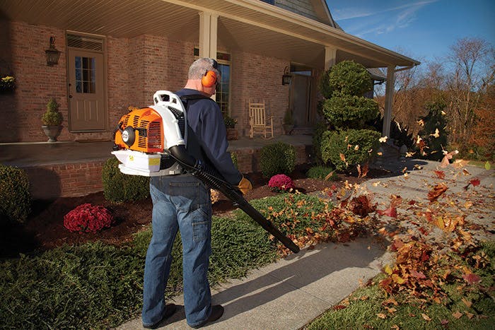 STIHL BR 350 Gas Powered Backpack Leaf Blower (63.3cc)