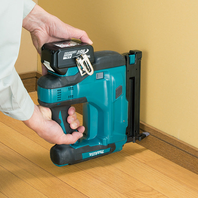 Makita 18V LXT 18G Cordless Brad Nailer - Tool Only