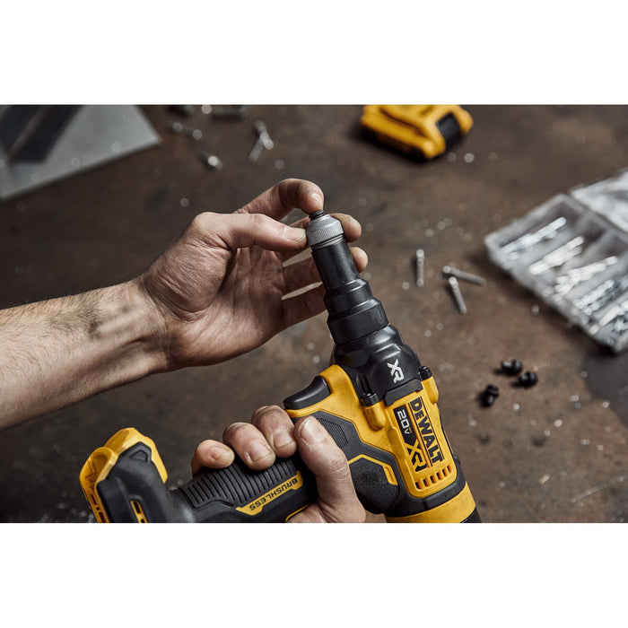 DeWalt 20V MAX XR 3/16" Brushless Cordless Rivet Tool Kit