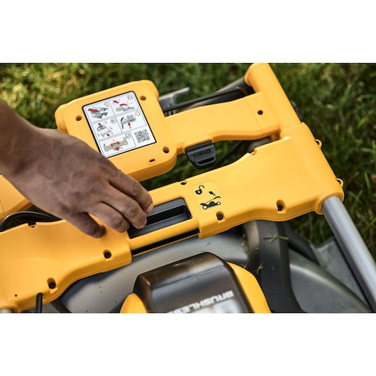 DeWalt 2X20V MAX XR® 21" Brushless Cordless RWD Self-Propelled Lawn Mower Kit