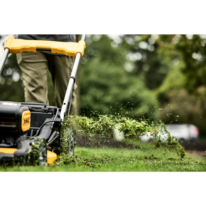 DeWalt 2x20V MAX XR Cordless RWD Self Propelled Mower Kit