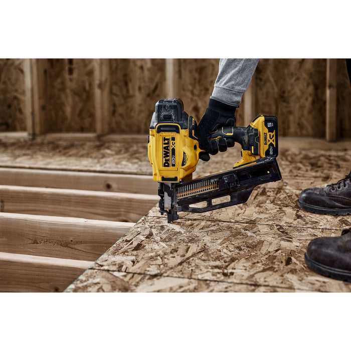 Dewalt 20V MAX XR 30° Brushless Cordless Paper Collated Framing Nailer - Tool Only