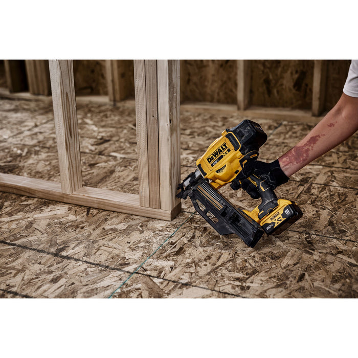 Dewalt 20V MAX XR 30° Brushless Cordless Paper Collated Framing Nailer - Tool Only