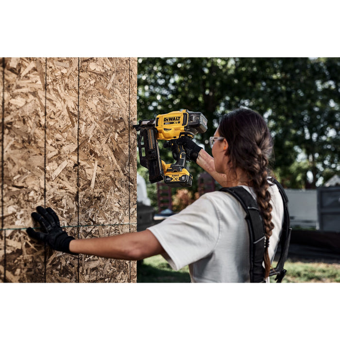 Dewalt 20V MAX XR 30° Brushless Cordless Paper Collated Framing Nailer - Tool Only