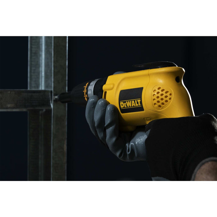 DeWalt VSR 5,300 RPM Drywall Screw Gun