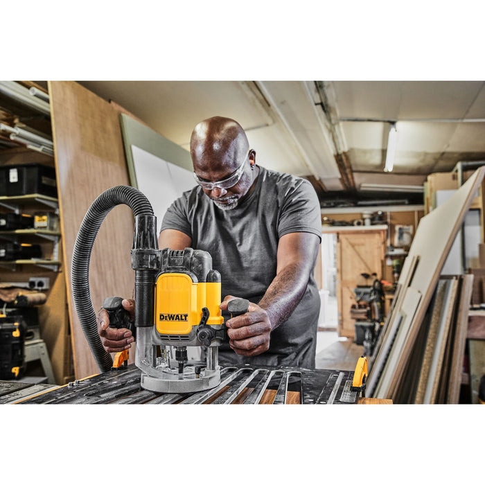 DeWalt 3 HP Electronic Variable Speed Plunge Router