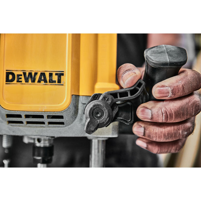 DeWalt 3 HP Electronic Variable Speed Plunge Router