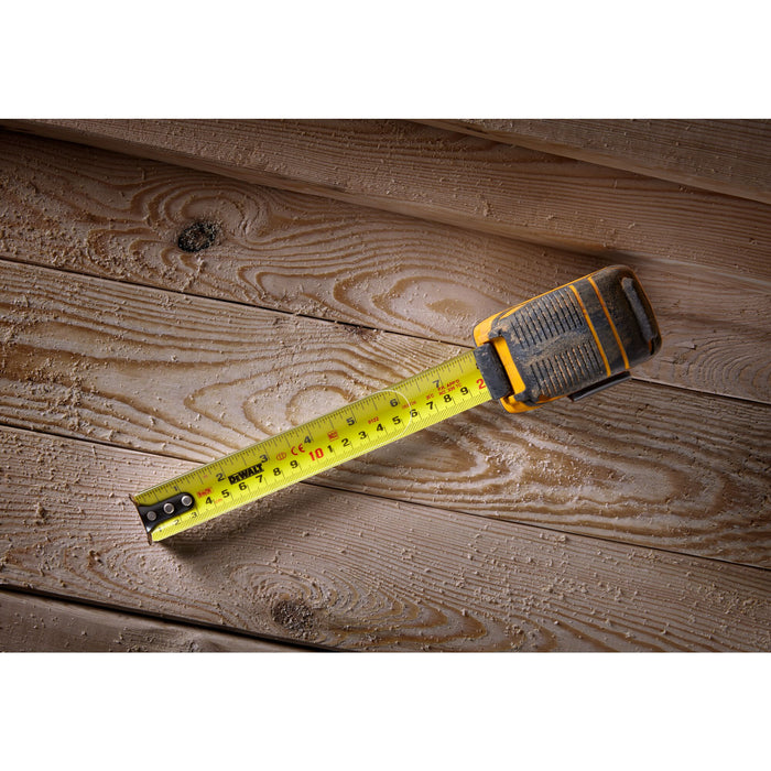 DeWalt TOUGHSERIES™ 8m/26ft Tape Measure w/ LED Light