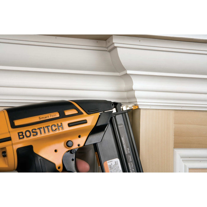 Bostitch Smart Point™ 18 GA Brad Nailer Kit