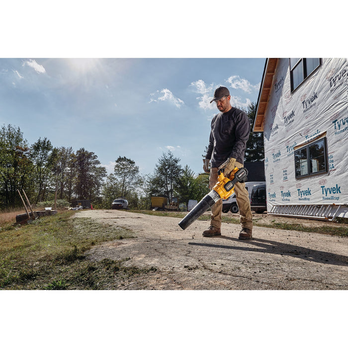 DeWalt 60V MAX FLEXVOLT Brushless Handheld Axial Blower Kit