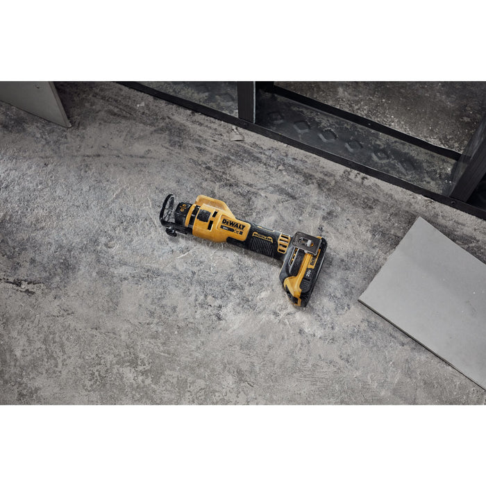 DeWalt 20V XR® Brushless Drywall Cut-Out Tool Kit