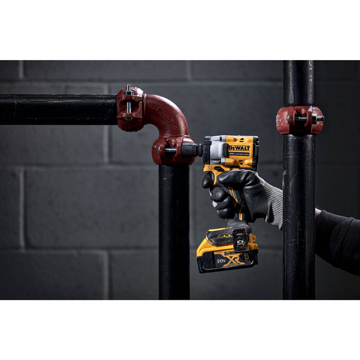 DeWalt ATOMIC™ 20V MAX 1/2" Cordless Impact Wrench w/ Hog Ring Anvil Kit