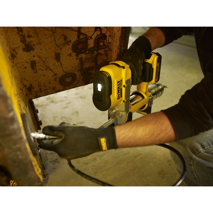 DeWalt 20V MAX Cordless Grease Gun Kit