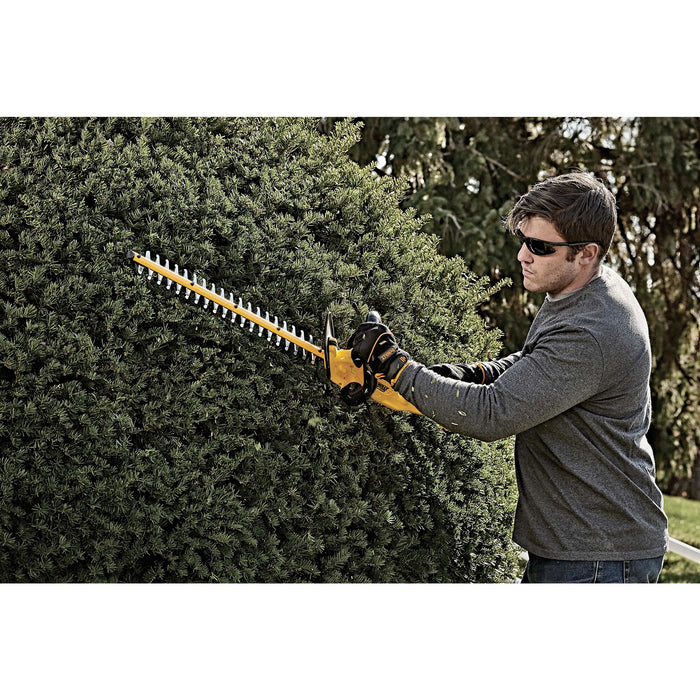 DeWalt 20V MAX 22" Hedge Trimmer Kit