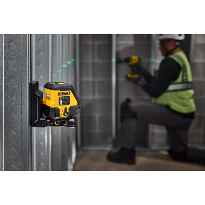 DeWalt USB Rechargeable Green Cross Line Laser Kit