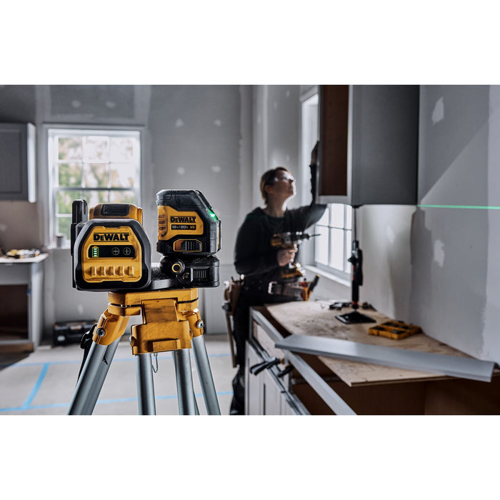 DeWalt 20V Cross Line Green Laser Kit